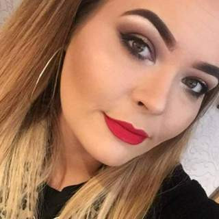 Ragazza arrapata per incontri hot