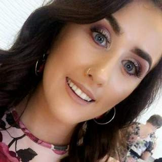 Ragazza dolce pronta a nuove emozioni